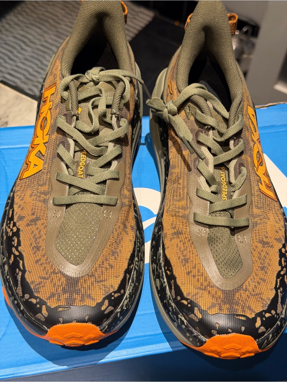 Hoka Men's Trail Runners in Olive Green and Orange 9.5 d - Picture 2 of 9